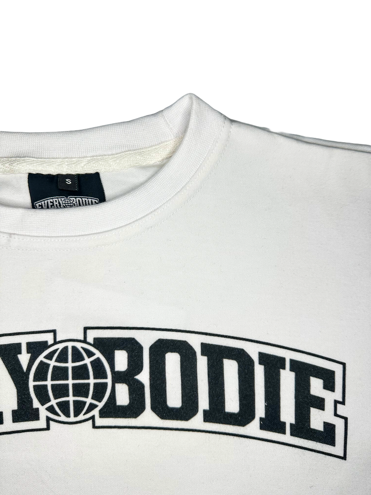 BANNER TEE